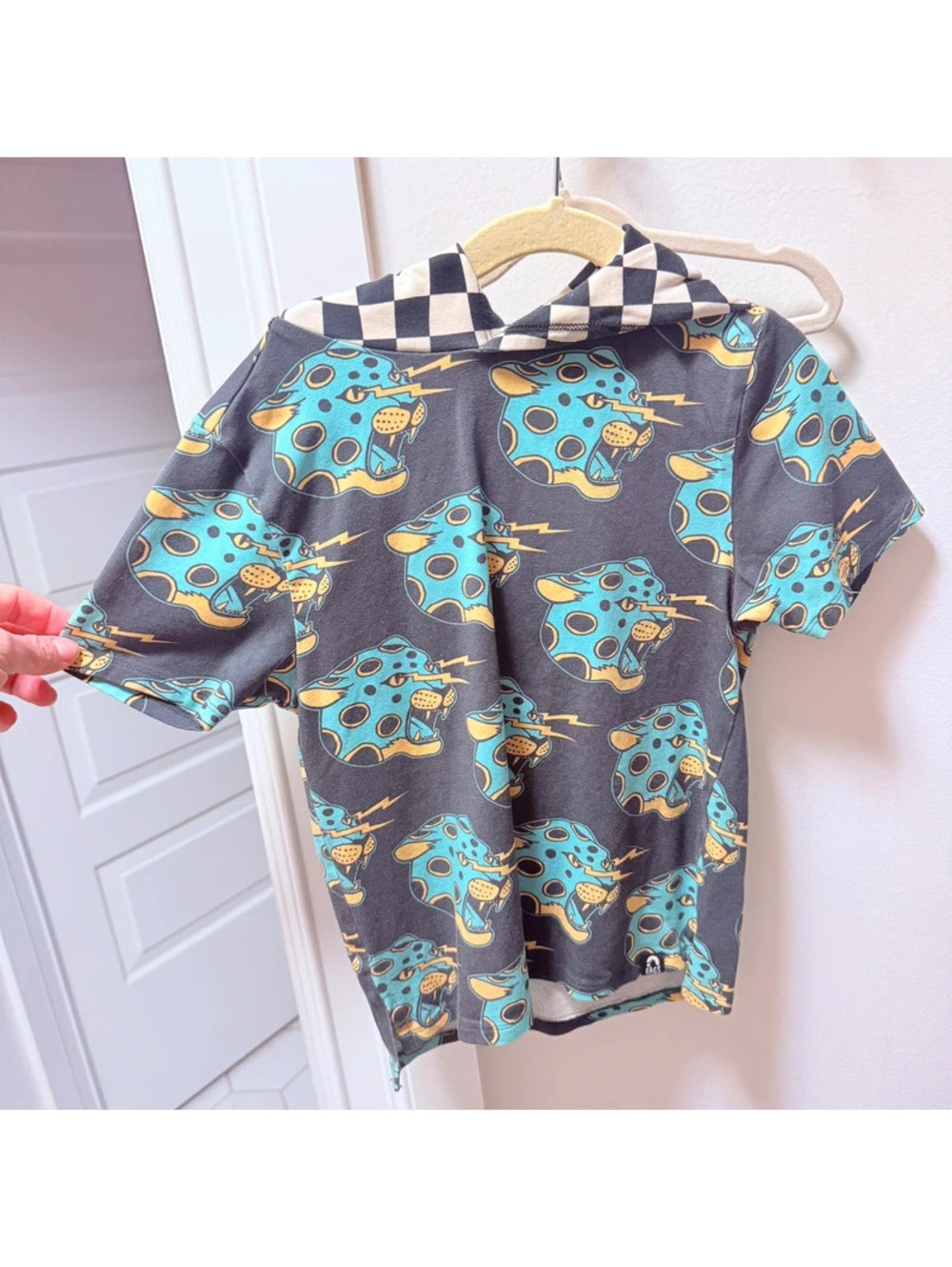 Rags hooded leopard checkered tee